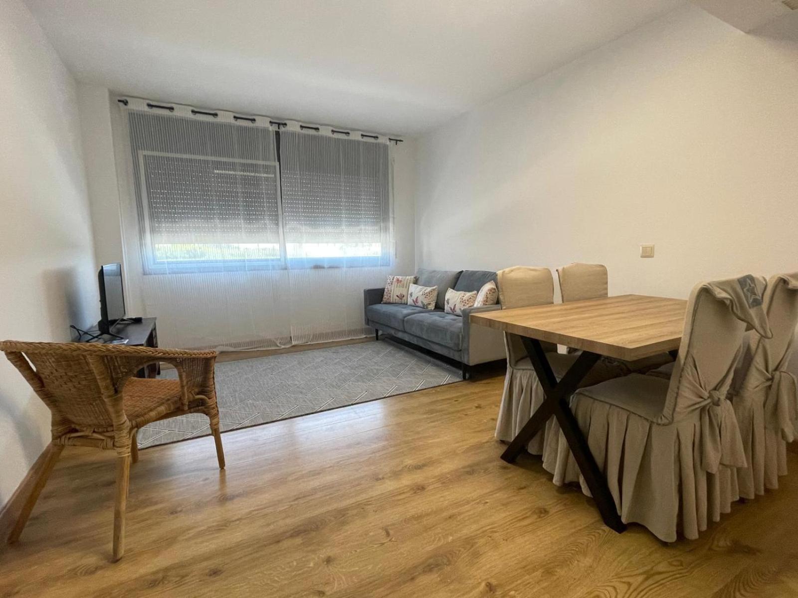 L'Apartament De Carol Делтебре Екстериор снимка